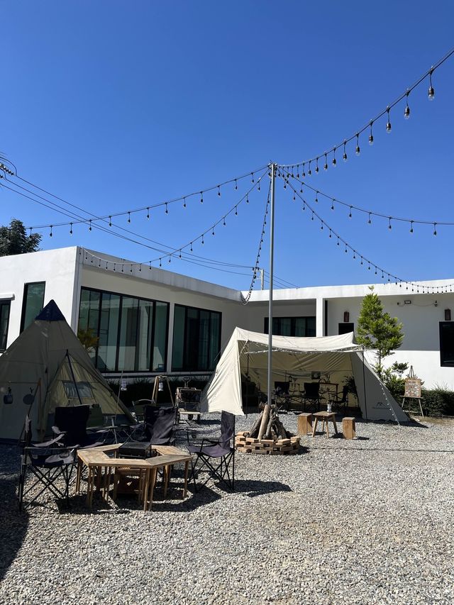 Lamp Craft Cafe