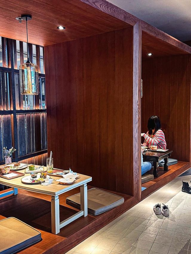 Coffee Hwajeon｜韓系tatami打卡Cafe🇰🇷以花入饌餐點非常精緻
