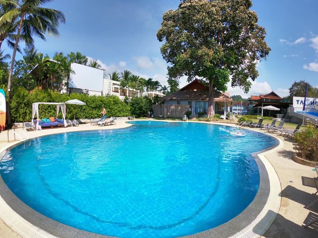  Khaolak Emerald Beach Resort &  Spa, SHA Plus+