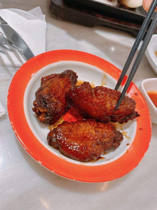 🍴懷舊港式豐富鐵板餐｜香港永年車仔麵茶冰廳
