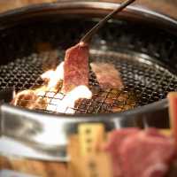 📍香港尖沙咀｜驚安燒肉商店 · 超人氣自選九宮格和牛🐂 一次過滿足多個願望！
