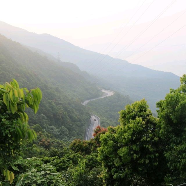 Hai Van: a scenic marvel connecting heaven and earth
