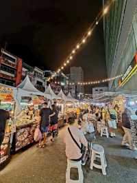 🦞 Exploring Lee Gardens Night Market!