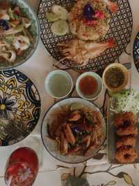 อาหารฟิวชั่น ร้านลาภปาก หัวลำโพง