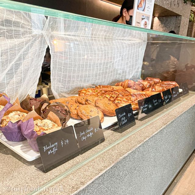 【Cafe Hopping | 咖啡質素唔錯 座位舒適有插頭】