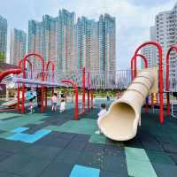 奧海城二期商場平台外嘅奧海公園