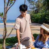 NAKAMANDA Resort & Spa วิลล่าหรูริมทะเล