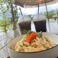 ยุ้งฉางคาเฟ่ ฟีลบาหลีที่ชุมชนขนมแปลกหนองบัว