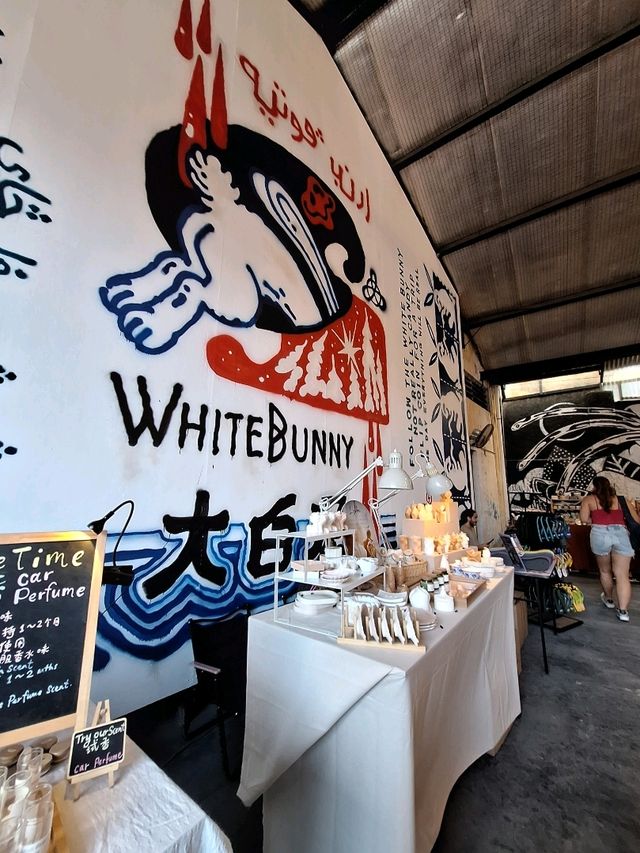 🚌 Sunday Market @ Hin Bus Depot