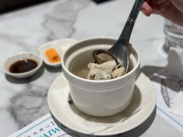 🍽️ 點點心 台茂店：品嚐正宗港式美食！🥟🌶️