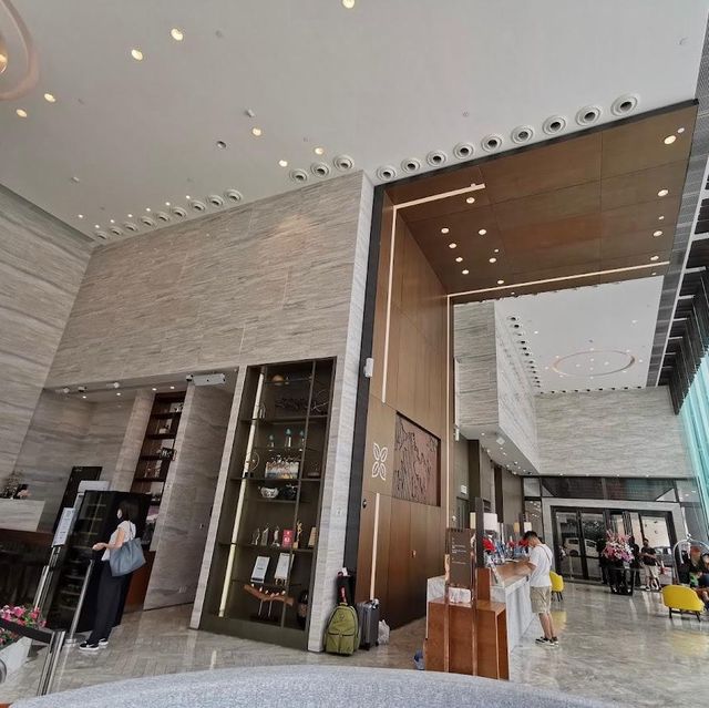 城市綠洲🌆🏨🍳🏊‍♂️ 旺角希爾頓花園酒店