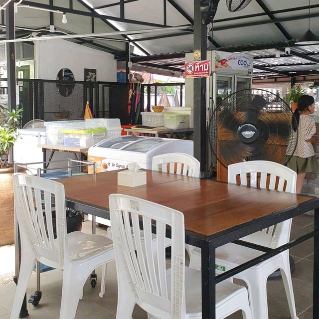 อีสานข้างคลอง ร้านอาหารอีสานรสเด็ด