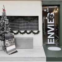 Envies cafe：市區復古風咖啡店，適合節日放鬆