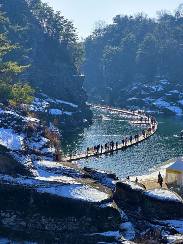 💚 고석정에서 빼어난 주상절리 풍경과 아름다운 자연을 보며 트레킹하세요! 