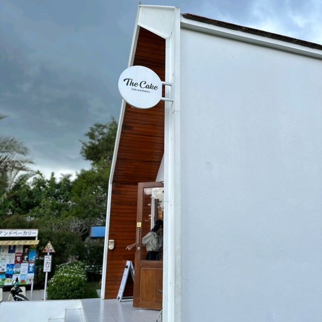   The Cake​ Cafe&Bakery
