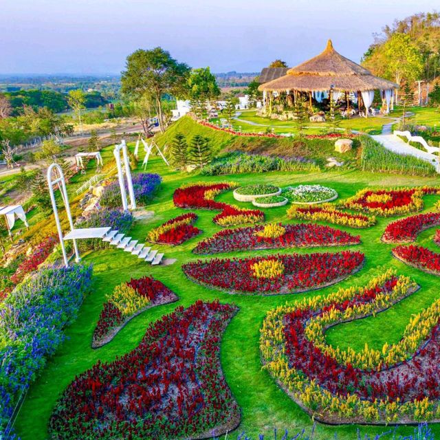 The Peak Flower Land คาเฟ่ใหม่เขาใหญ่