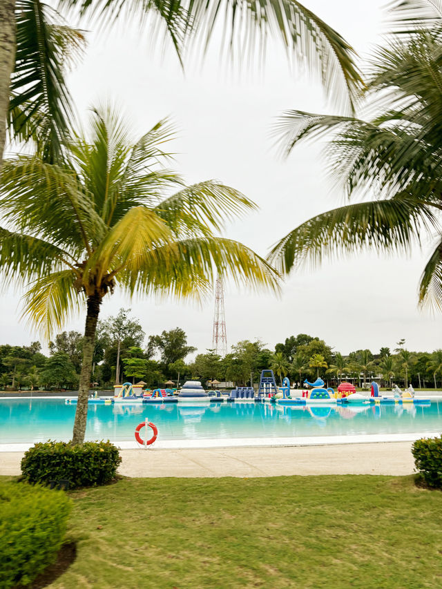 Comfy Glamping Over a Giant Pool