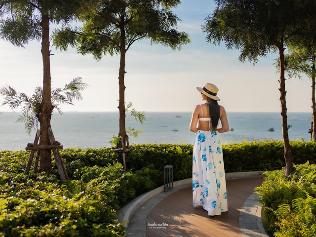 ที่พักศรีราชา วิวทะเลทุกห้องกับสระว่ายน้ำสุดปัง🌊