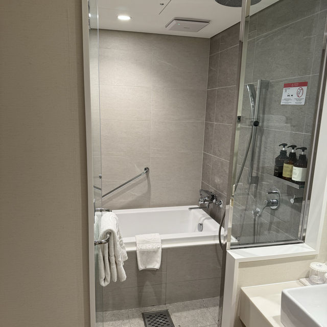 孔德站位置方便-首爾麻浦魯內酒店