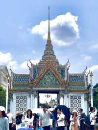 Exploring the Majestic Grand Palace in Bangkok! 🌟