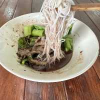 ก๋วยเตี๋ยวเรือ ป.ประทีป เจ้าเด็ดย่านมะขาม