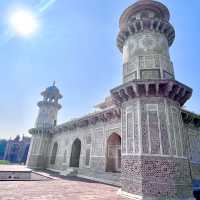 🤩 Unveiling the marvellous Itmad-Ud-Daulah's Tomb 💎