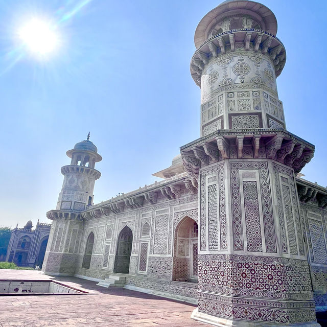 🤩 Unveiling the marvellous Itmad-Ud-Daulah's Tomb 💎