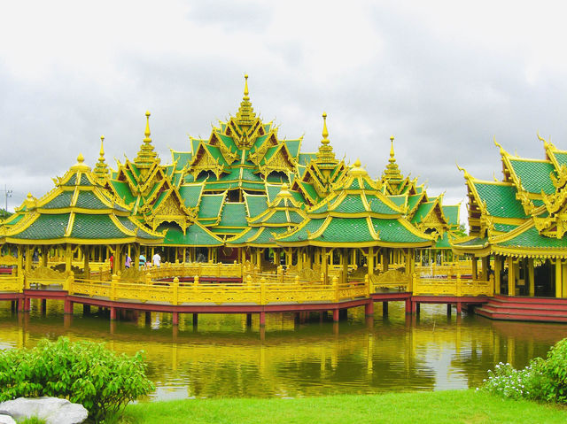 A glimpse into the country's vibrant past🇹🇭