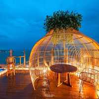 Virgin Rooftop Pattaya ร้านอาหารสไตล์บีชบาร์