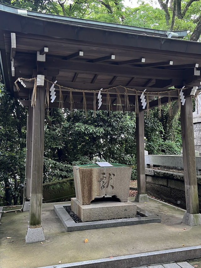 【北九州神社】逆立ちの狛犬がで使えてくれる神社