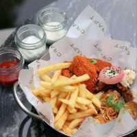 CRAFT Cafe Lang Suan