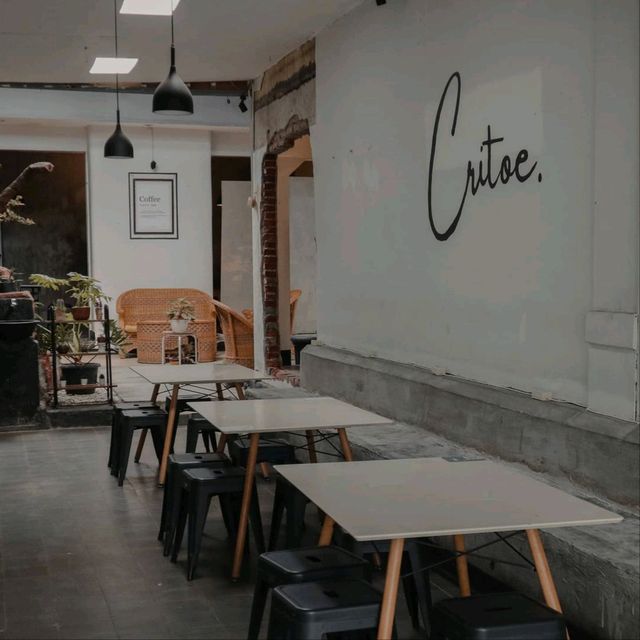 CRITOE IS ONE OF THE COFFEE PORTS THAT TRANSFORMS AN OLD HOUSE