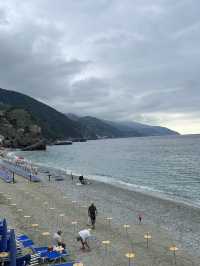 意大利🇮🇹五漁村迷人小鎮Monterosso😗海灘🏖️度假勝地