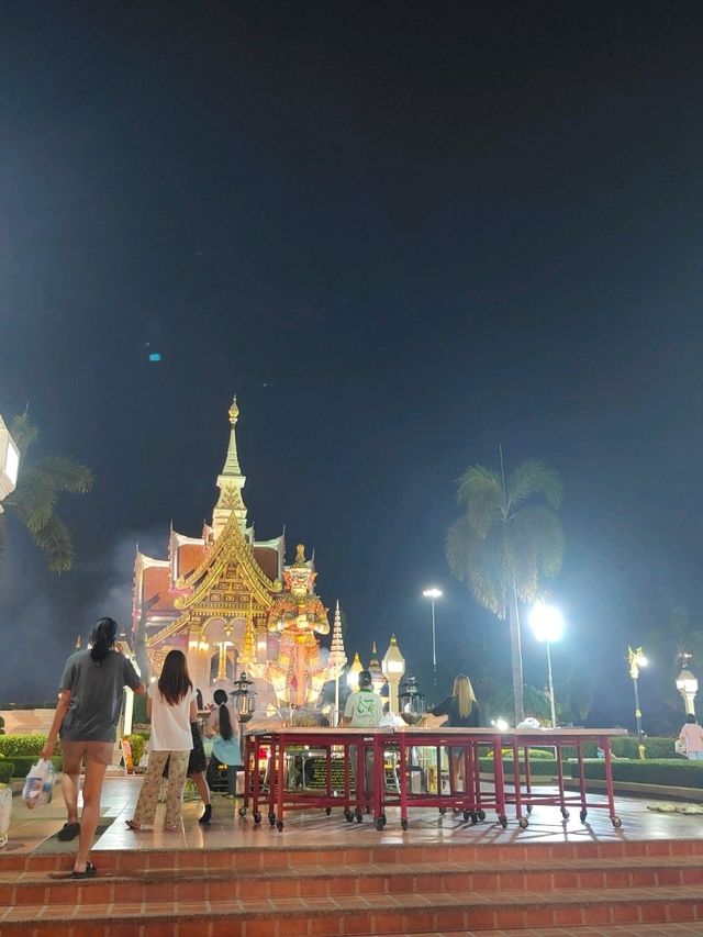 ไหว้ศาลหลักเมืองอุดรธานีเสริมสิริมงคล