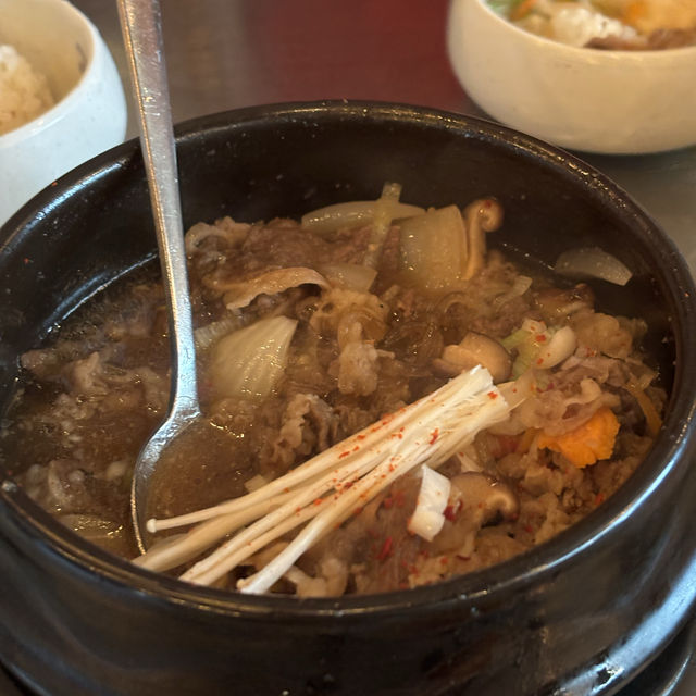 𖤣𖤥中環飯堂│份量大的韓式午餐 