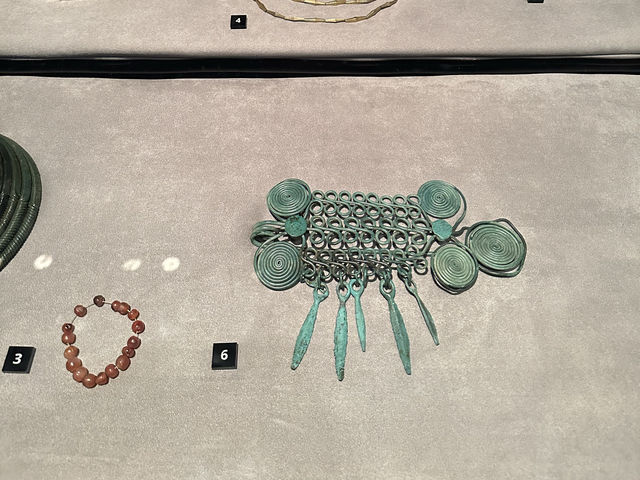 芝加哥歷史博物館：金器文物和青銅器展，增強歷史興趣