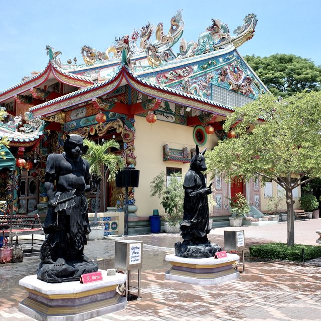 ไปขอพรกับศาลเจ้าพ่อหลักเมือง จ.สุพรรณกัน