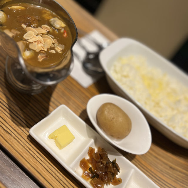 欧風カレー ガヴィアル コレド室町