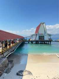 「印尼龍目島附近嘅Gili Island，有趣的是島上的交通工具！適合度假！」