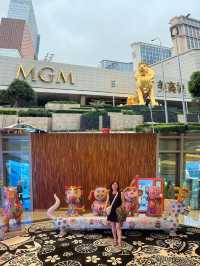 Surprise in MGM Macau 🦁🇲🇴 Free food & drink!