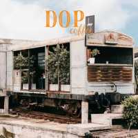 จิบกาแฟในโบกี้สุดคลาสสิคที่ Dop Coffee ท่าลี่! 