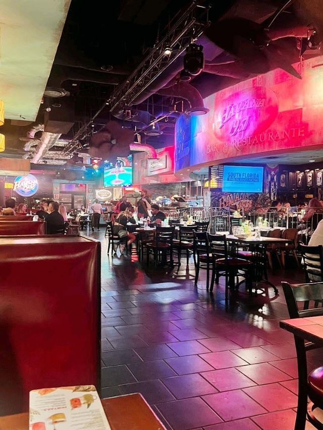 Cuban food and live music 