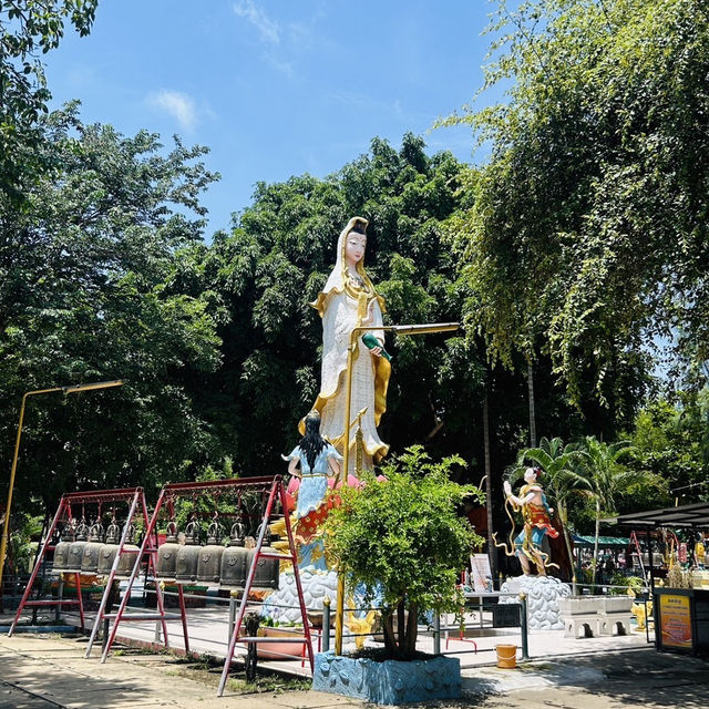 วัดม่วง อ่างทอง 🙏🏻