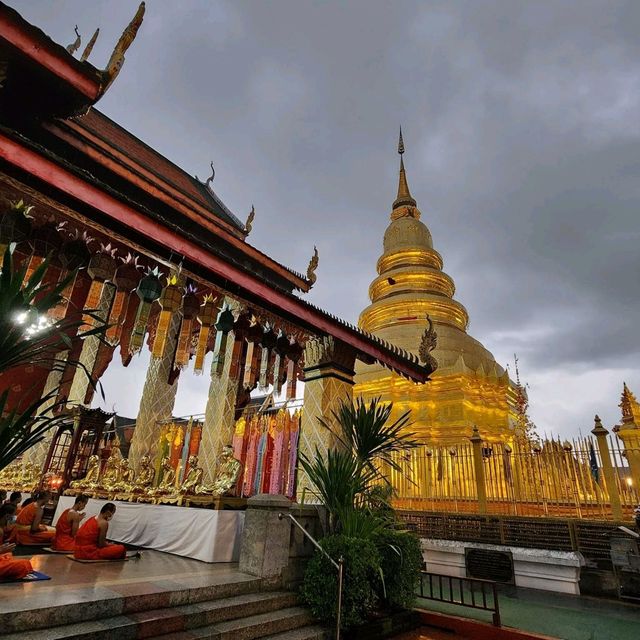 โคมแสนดวงที่เมืองลำพูน