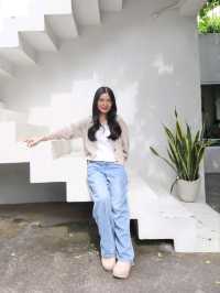 Cabinet cafe & studio 