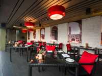 ร้านอาหารสุดโรแมนติกริมทะเลอ่าวป่าตอง
