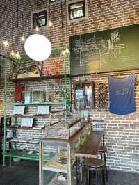 📍Jun Jun Cafe ร้านกาแฟที่คัพเค้กอร่อยมาก