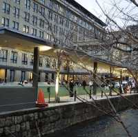 川畔光影，靜謐時光——京都高瀨川休雷克蓋特酒店