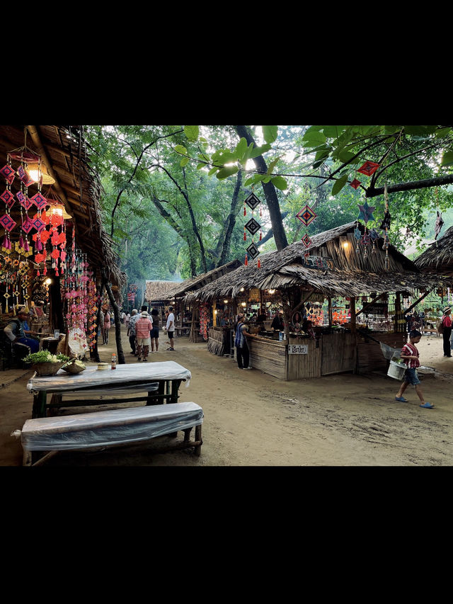 ตลาดโอ๊ะป่อย ใครไปก็ติดใจ