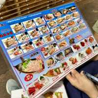小樽三角市場-海鮮愛好者必到海鮮市場，螃蟹新鮮，丼飯足料